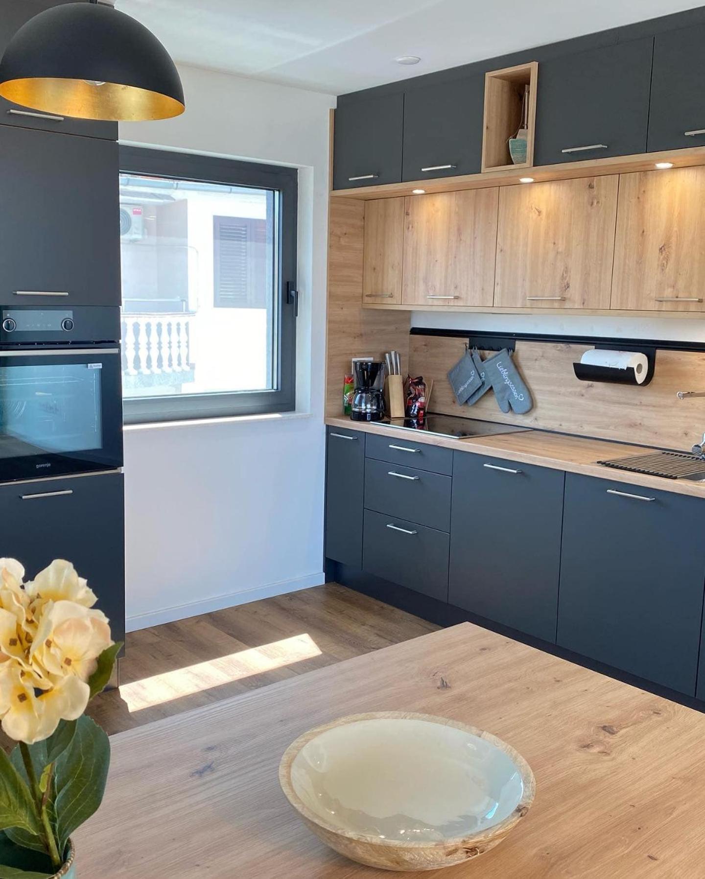 Villa Mirno More Apartments Малинска Екстериор снимка